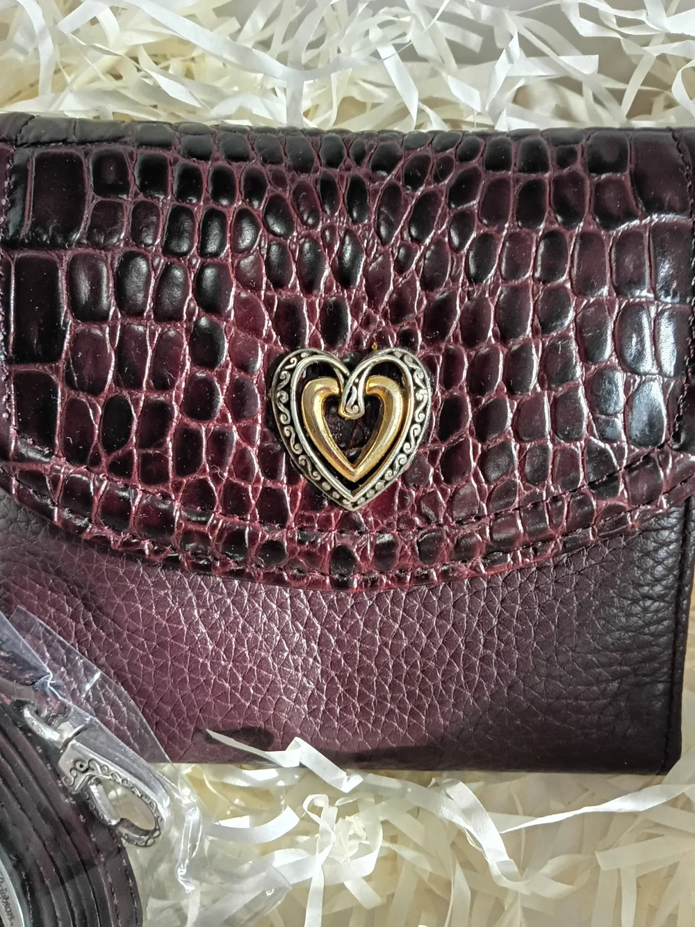 Brighton Nwot Croc-Embossed Burgundy Leather Wallet/Crossbody with Heart Detail